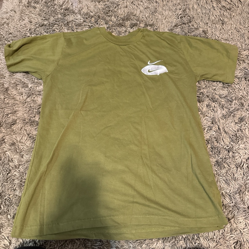 Nike Men's Olive Green Tee